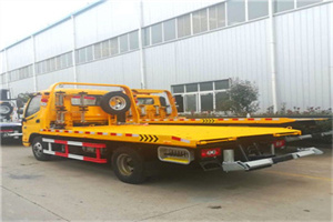 雨花台附近拖车救援搭电